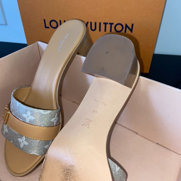 Louis Vuitton Lock It Mule - Picture 5 of 5